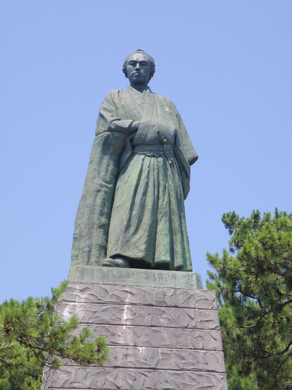 坂本龍馬の像