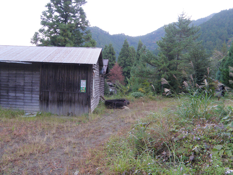 住友林業の小屋跡