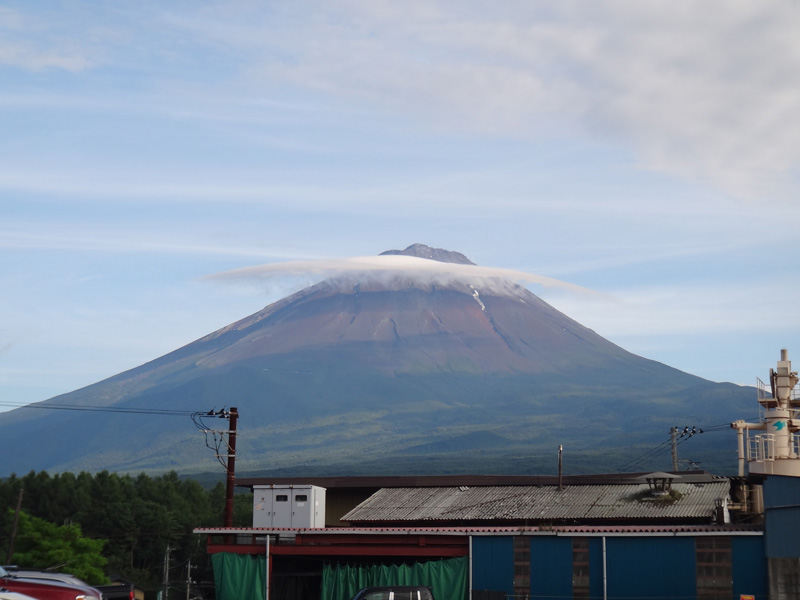 山梨側からの富士山