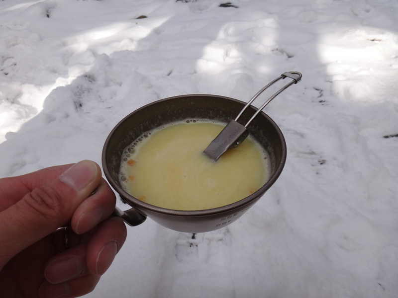 温かいコーンスープ
