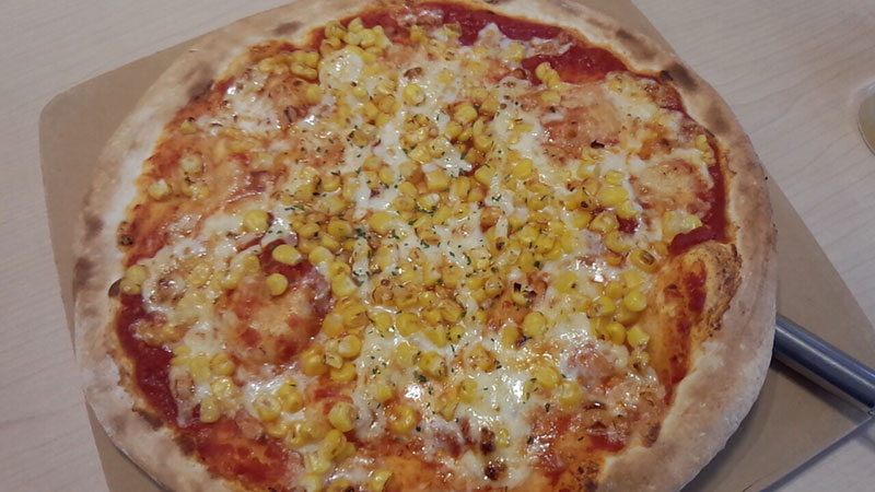 マヨコーンピッツア