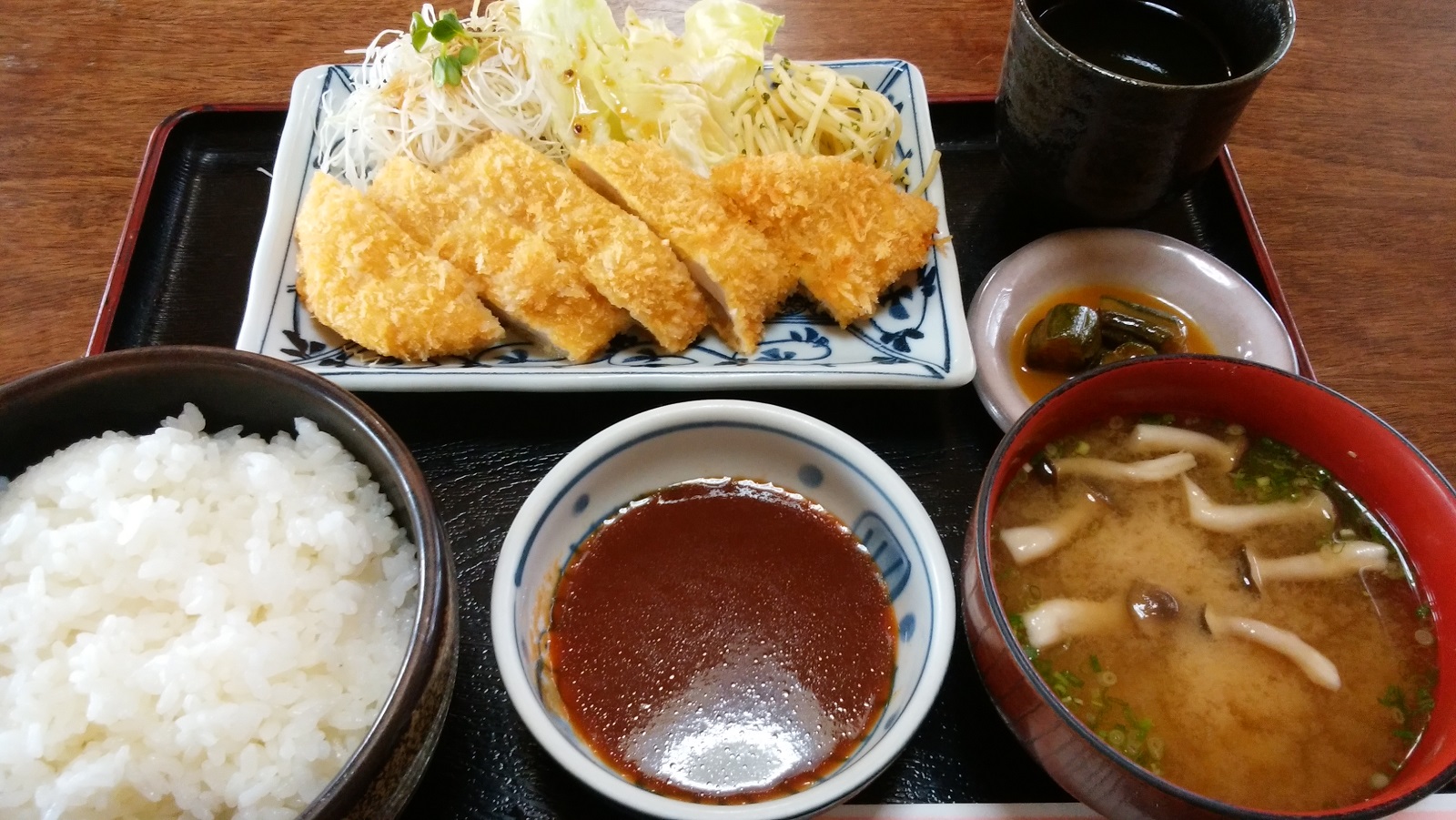 チキンカツ定食