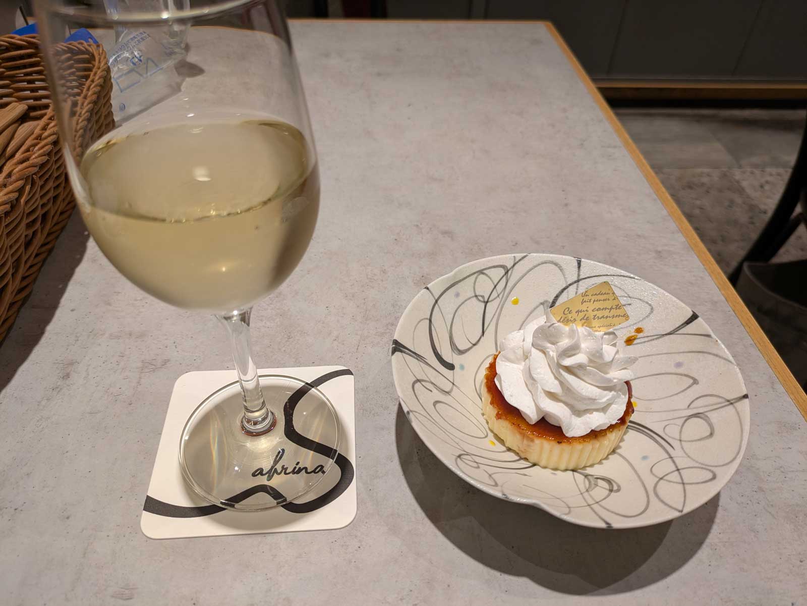 ワインとプリン